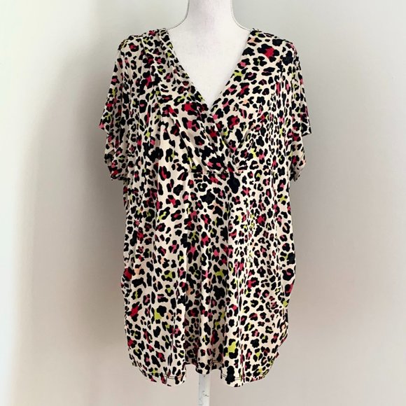 Peter Nygard Tops - PETER NYGARD   PRETTY PRINT TOP    2X/3X